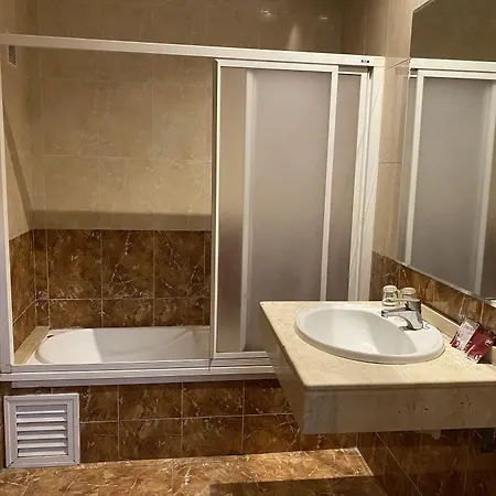 Medina Centro Hotel 2*